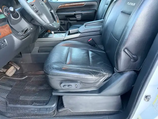 2011 Nissan Armada Platinum Pkg - Photo 7
