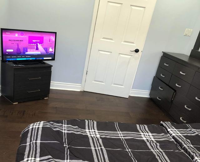 Furnished Room in Pickering on 2nd Floor of a House for Rent - Photo 8