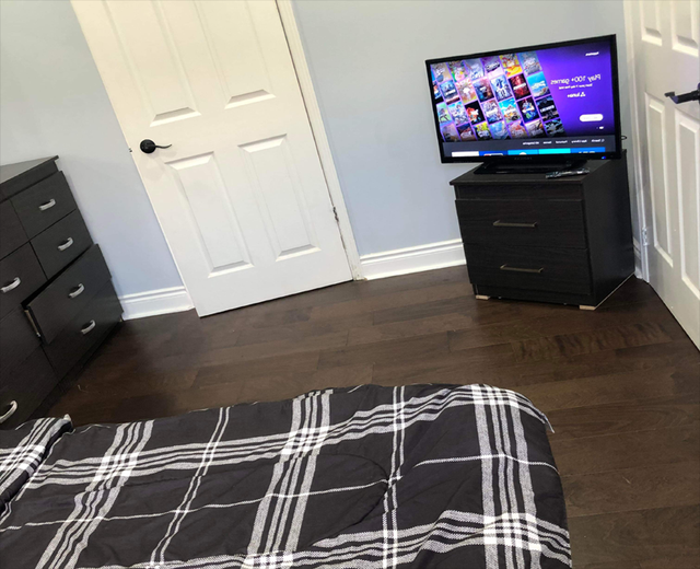 Furnished Room in Pickering on 2nd Floor of a House for Rent - Photo 9