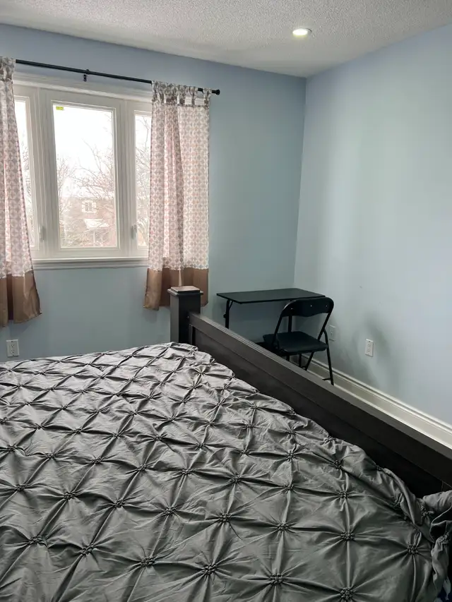 Gorgeous and Specious Room on 2nd Floor in Pickering for Rent