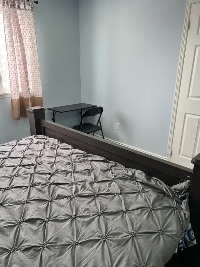 Gorgeous and Specious Room on 2nd Floor in Pickering for Rent - Photo 3