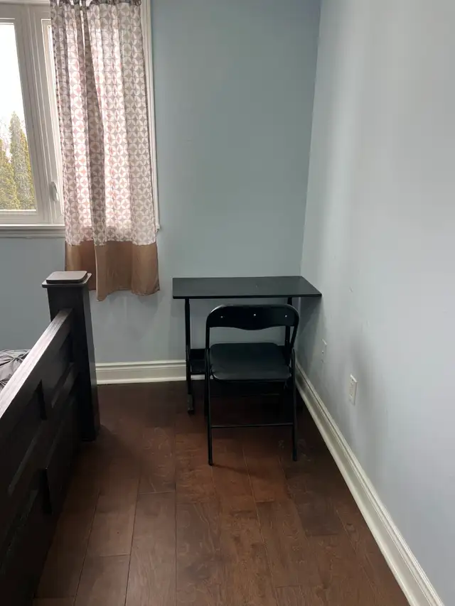 Gorgeous and Specious Room on 2nd Floor in Pickering for Rent - Photo 4