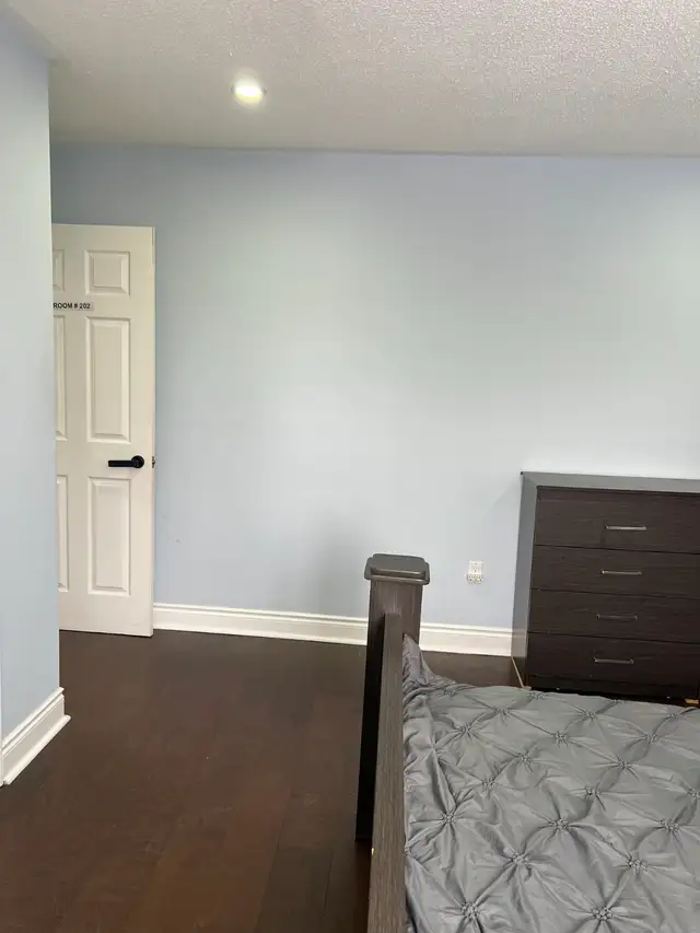 Gorgeous and Specious Room on 2nd Floor in Pickering for Rent - Photo 6