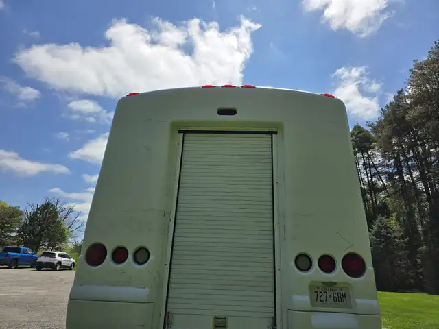 2002 ABC Freightliner Mini Coach for Sale - Photo 6