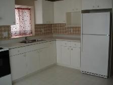 Bright & Comfortable 1-Bedroom Basement Apt @South End of Guelph - Photo 2