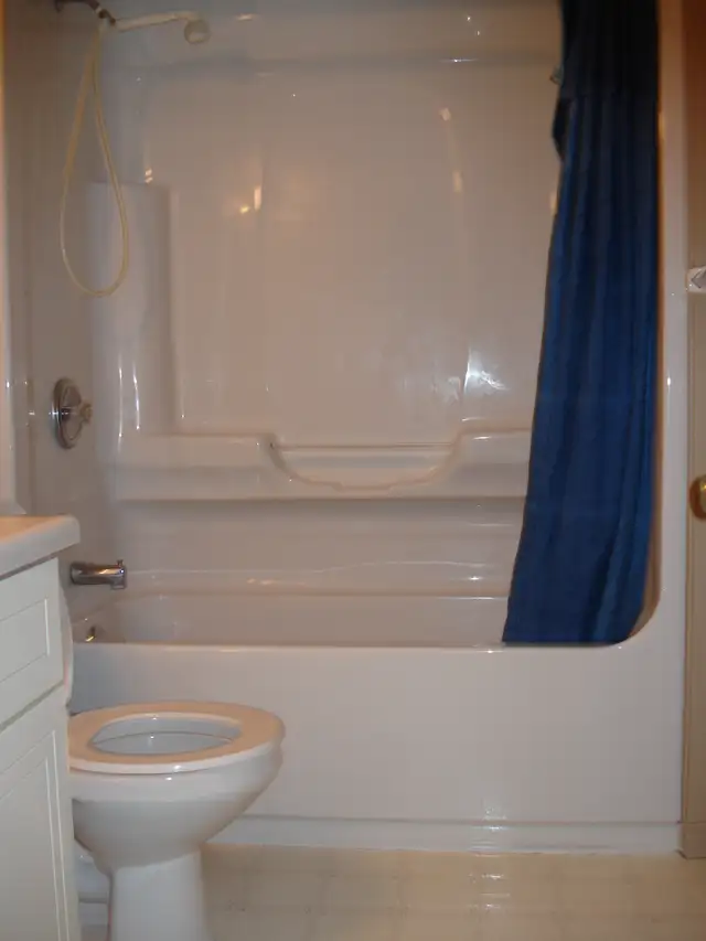 Bright & Comfortable 1-Bedroom Basement Apt @South End of Guelph - Photo 3