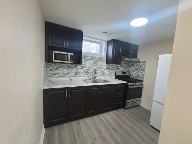 BASEMENT RENT - Photo 6