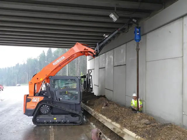 Labourer Wanted - Photo 2