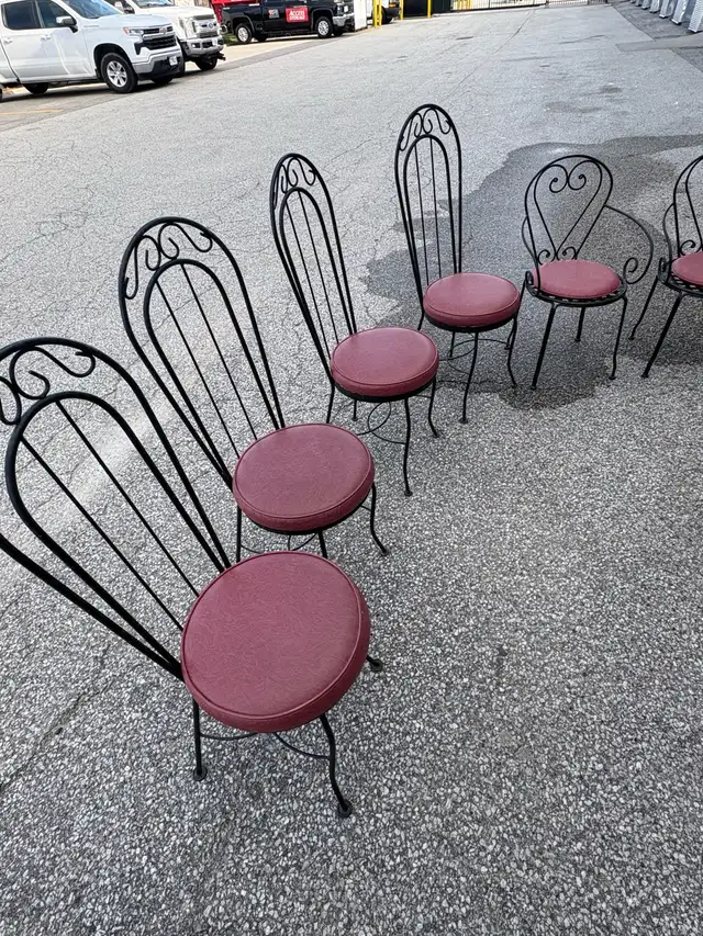 Free delivery used Set of 6 Vintage Wrought Iron Chairs - Photo 4