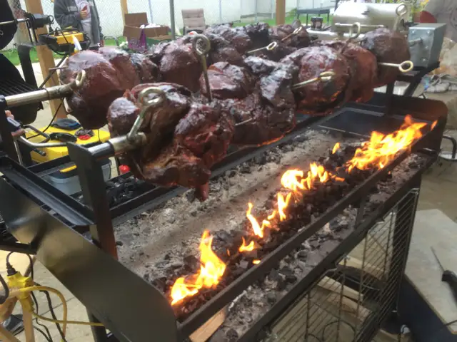 Service de traiteur Méchoui à domicile Saint- Jérôme et environ - Photo 4