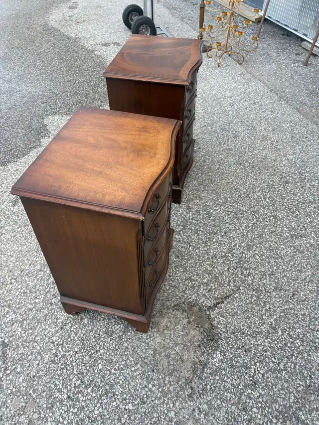 Free delivery used Vintage Wooden Nightstands - Set of 2 - Photo 4
