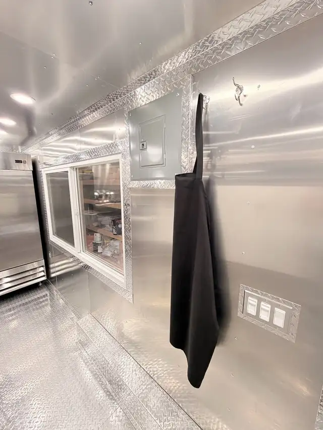 wood fired food trailer! - Photo 4