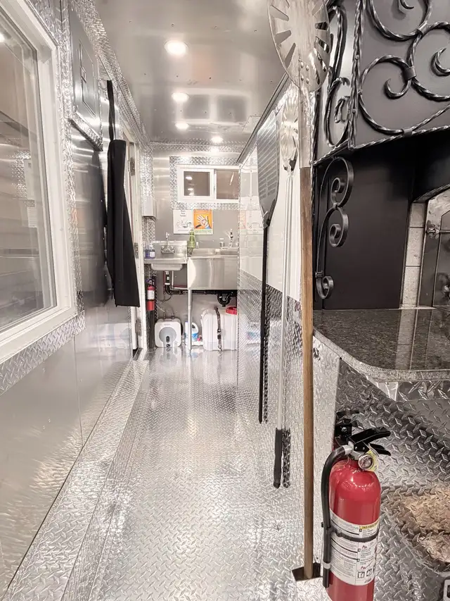 wood fired food trailer! - Photo 5