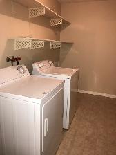 2 Bdrm, In Suite Laundry, Parking Incl, Adult Bldg, Clean, Safe - Photo 8