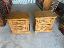 Free delivery used Pair of Vintage Wooden Nightstands - Photo 3
