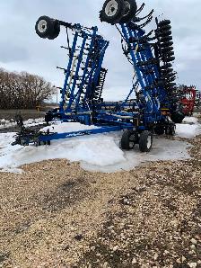 New Holland SD440 44ft Airseeder with SC380 Tank