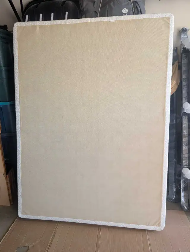 Queen Bed - Can Deliver - Photo 2