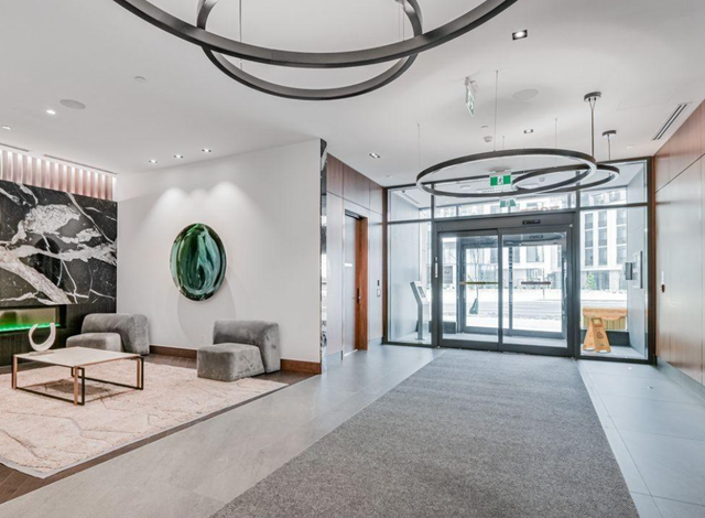 Room for rent - condo in Vaughan -  407 GO YRT Subway TTC ZUM - Photo 2