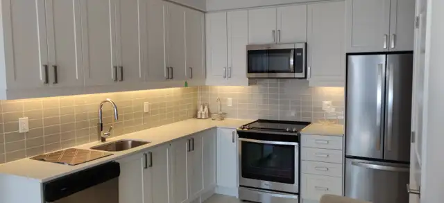 Room for rent - condo in Vaughan -  407 GO YRT Subway TTC ZUM - Photo 6