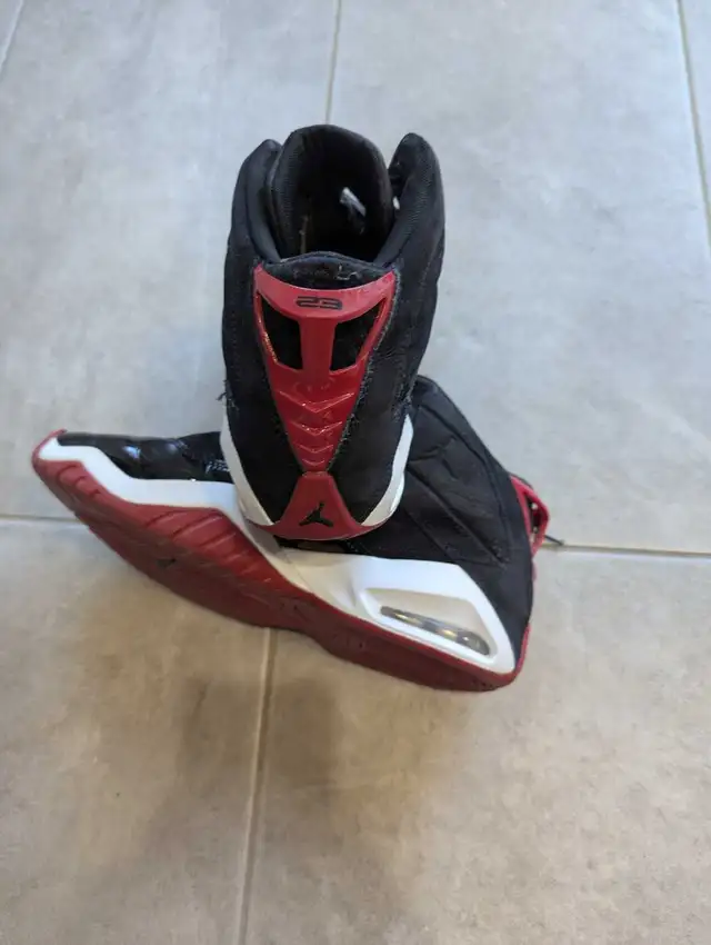 Nike Jordan Basketball Shoes - Photo 3