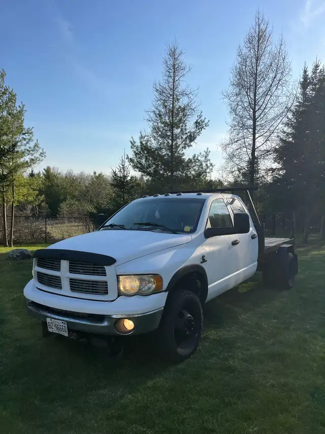 Dodge Ram 3500 Dually – Cummins Diesel – Flatbed – Hauler