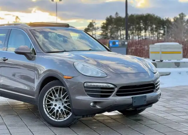 Porsche Cayenne - Photo 2