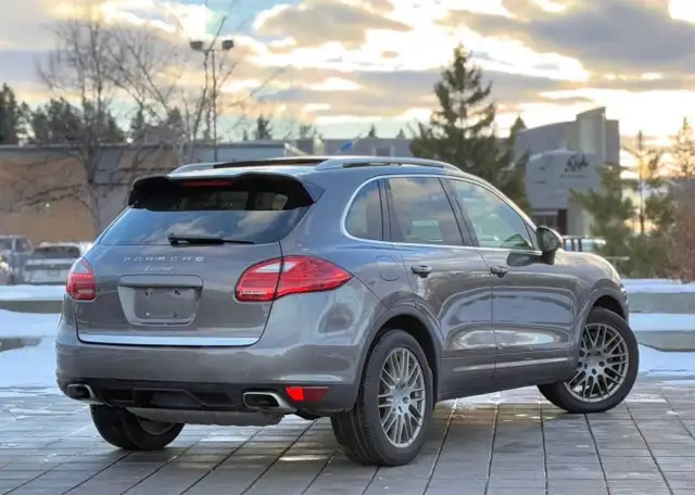 Porsche Cayenne - Photo 3