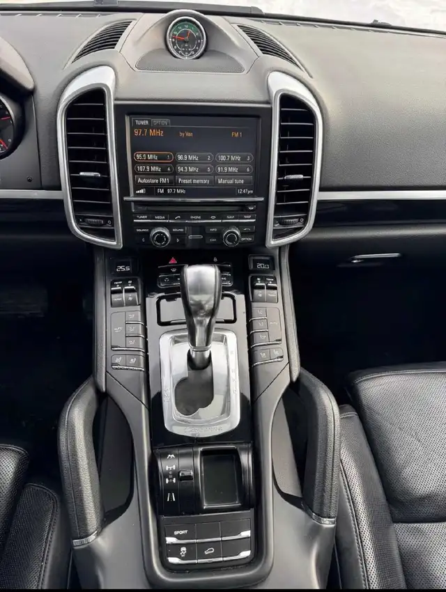 Porsche Cayenne - Photo 6