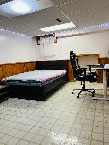 Finch/Mildland one bedroom for rent - Photo 2