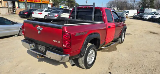 2008 Dodge Ram 1500 4x4 - 4 doors - Tow Package! - Photo 4