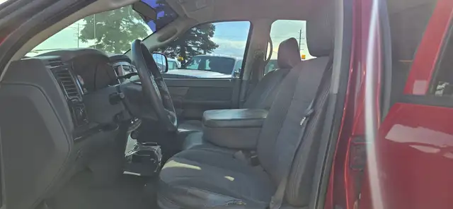 2008 Dodge Ram 1500 4x4 - 4 doors - Tow Package! - Photo 13