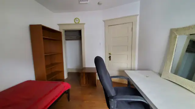 Downtown nice private room - Photo 6