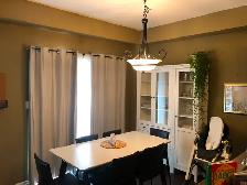 Townhouse For Rent (Masonville Mall Area) - 3 Bed / 2.5 Bath - Photo 3