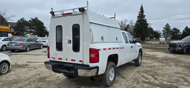 2008 Chevrolet Silverado 2500HD 4x4 - 4 Doors - Heavy Duty! - Photo 4