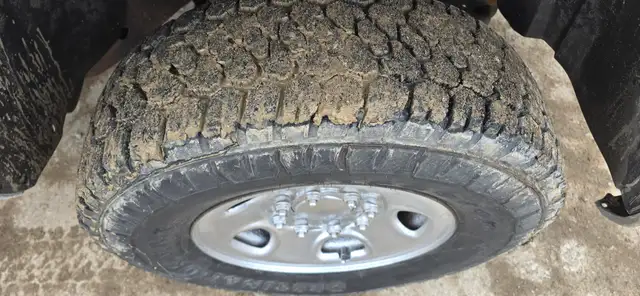 2008 Chevrolet Silverado 2500HD 4x4 - 4 Doors - Heavy Duty! - Photo 9