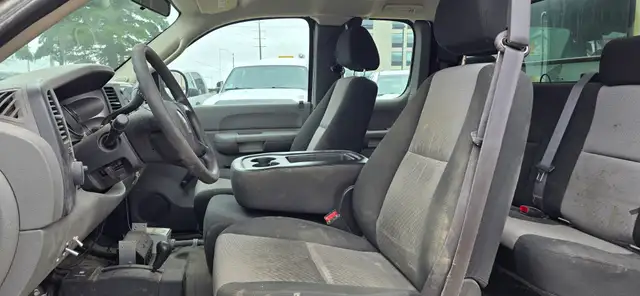 2008 Chevrolet Silverado 2500HD 4x4 - 4 Doors - Heavy Duty! - Photo 12