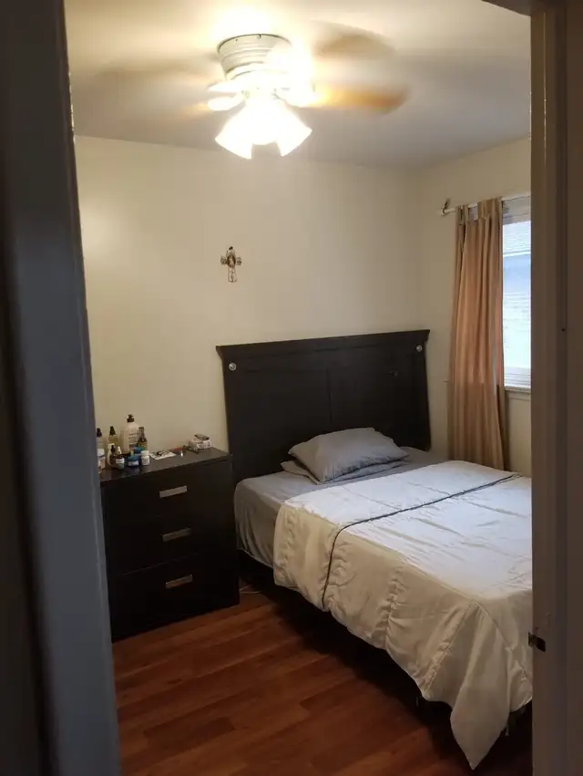 3 bedroom plus 1 bathroom In Scarborough (Ellesmere and Markham) - Photo 2