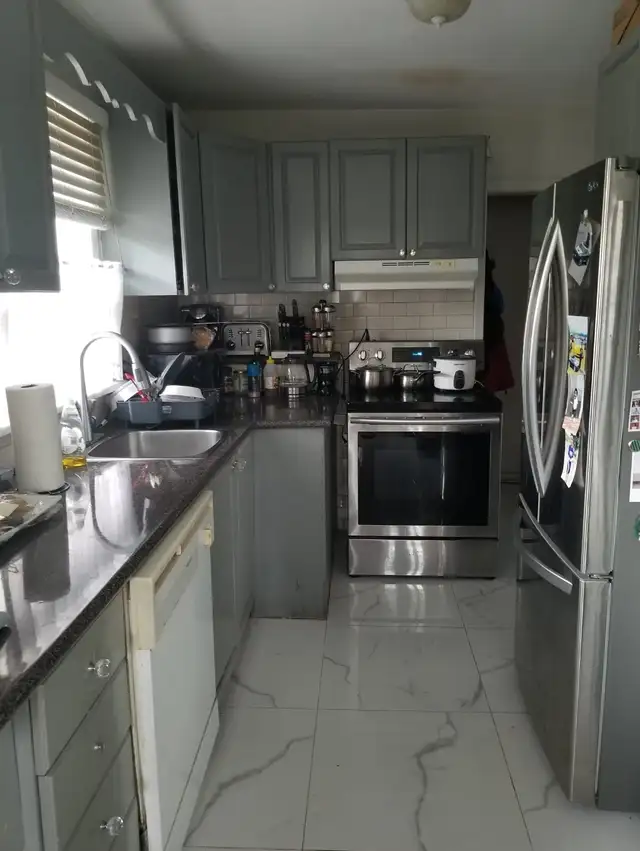 3 bedroom plus 1 bathroom In Scarborough (Ellesmere and Markham) - Photo 5