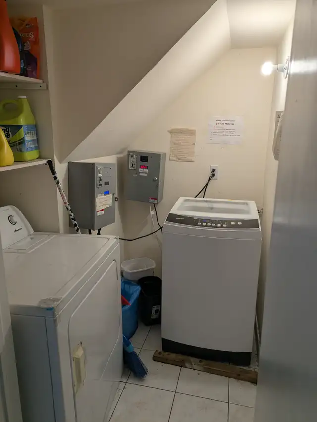 Cozy Bright Room Private Bath Parking @York University Village - Photo 10