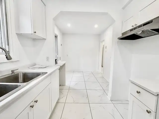 NDG 5½ – Terrasse   cour – 1er juillet – 2 150 $ - Photo 8