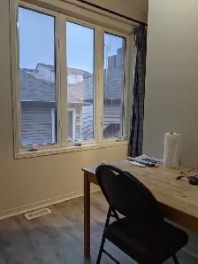 For Female, Rooms Private Bath Balcony Parking @York University - Photo 9