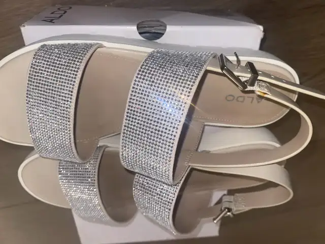 Shoes for sale - Photo 3