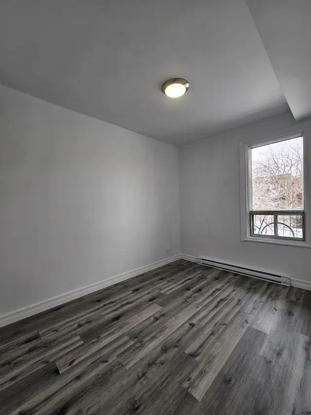 3 1/2 appartement Rénové à louer Plateau-Mont-Royal RENOVATED - Photo 4