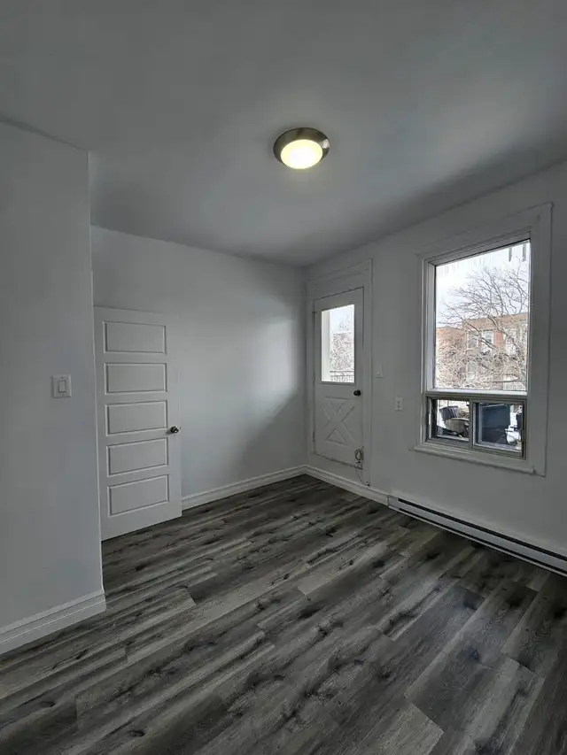 3 1/2 appartement Rénové à louer Plateau-Mont-Royal RENOVATED - Photo 5