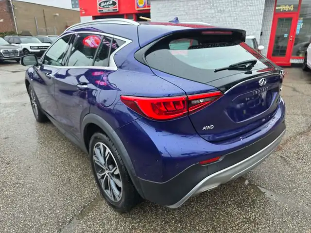 2017 Infiniti QX30 AWD Nav/Sunroof/Leather/RCAM - Photo 4