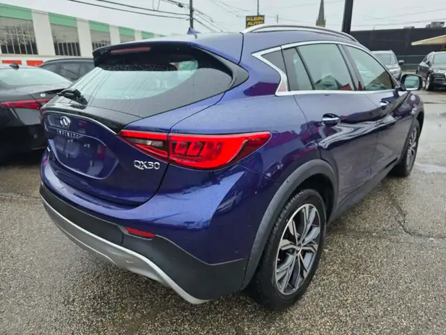 2017 Infiniti QX30 AWD Nav/Sunroof/Leather/RCAM - Photo 8