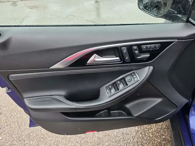 2017 Infiniti QX30 AWD Nav/Sunroof/Leather/RCAM - Photo 17