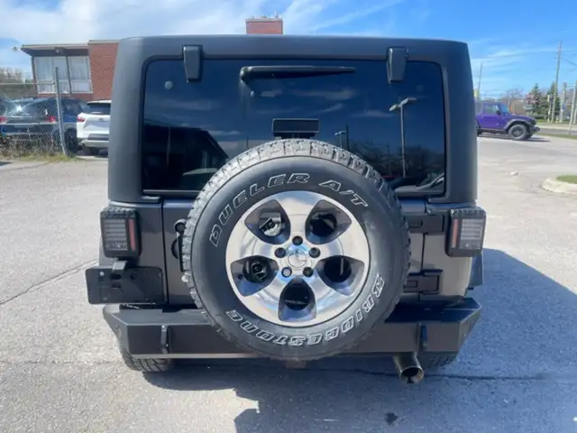 2017 Jeep Wrangler Unlimited Sahara - Photo 4