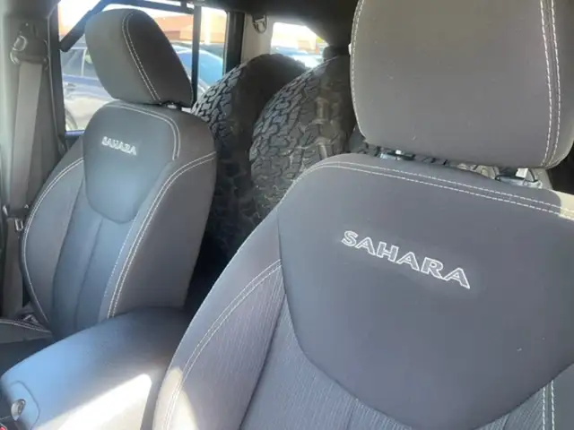 2017 Jeep Wrangler Unlimited Sahara - Photo 10