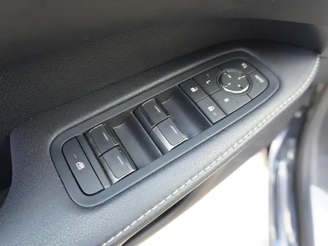 2023 Lexus RX RX 350h AWD - LUXURY HYBRID / SPOTLESS! - Photo 18